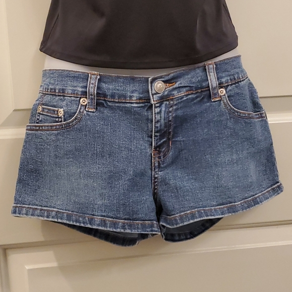 Roxy Jean shorts - Picture 2 of 10